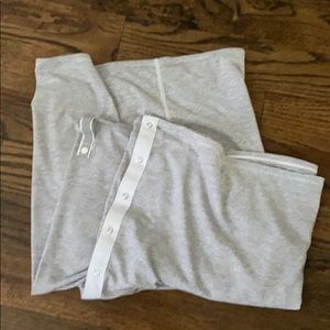 Lululemon vinyasa scarf rulu striped gray white